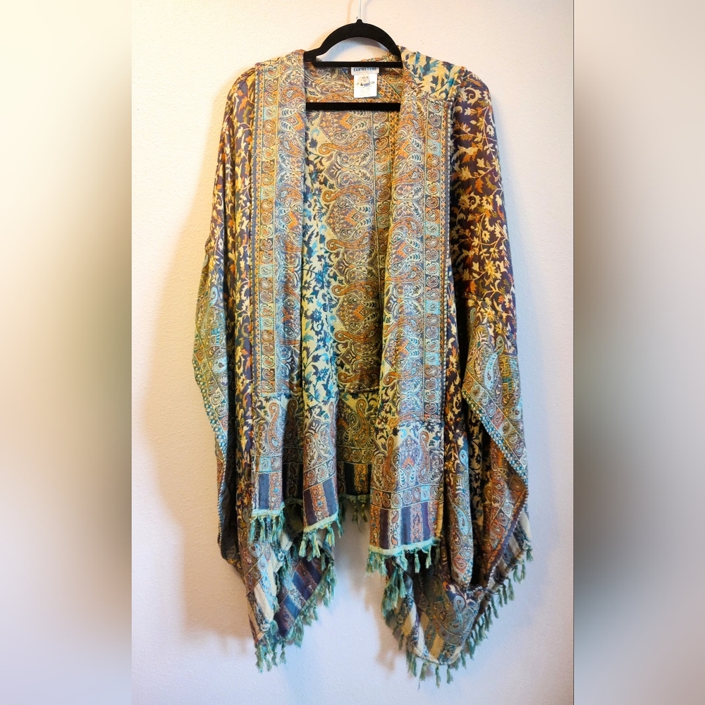 NWOT EARTHBOUND TRADING CO Sz XS/S Multicolored Fringed Hooded Poncho